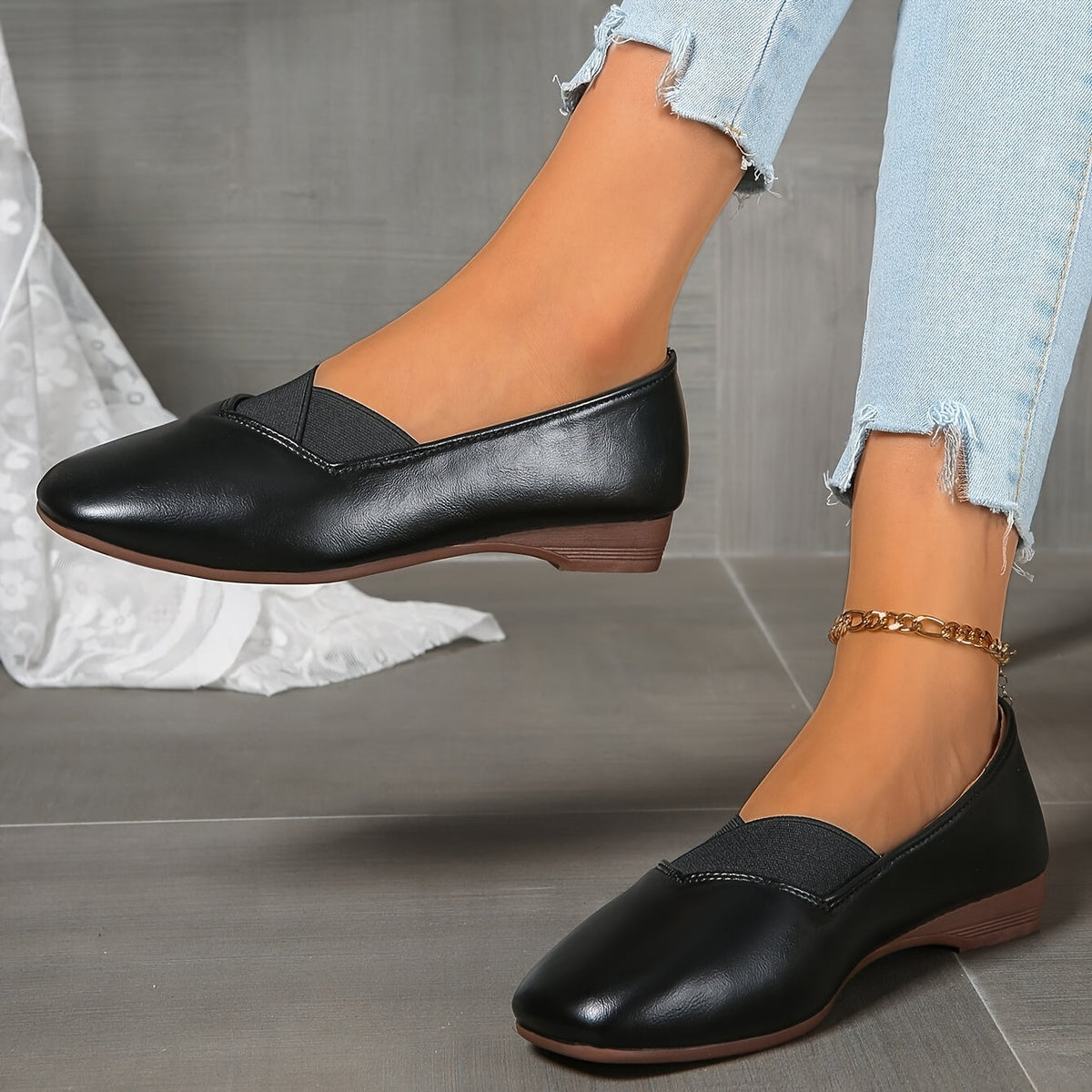 Delphine™ | Cross-Strap Square-Toe Flats