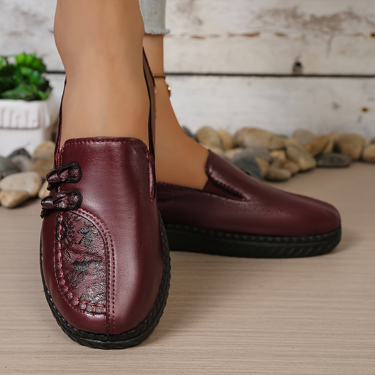 Winifred™ | Floral Detail Comfort Loafers